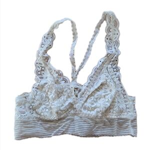 VS Lace Bralette in Cream